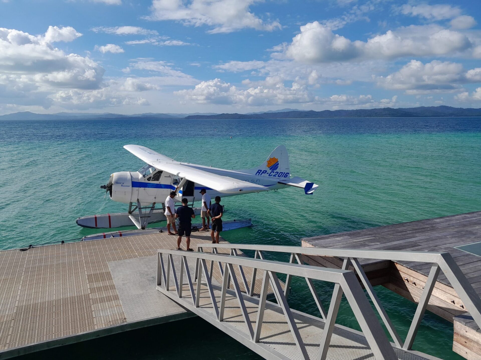 Resort transfer by seaplane